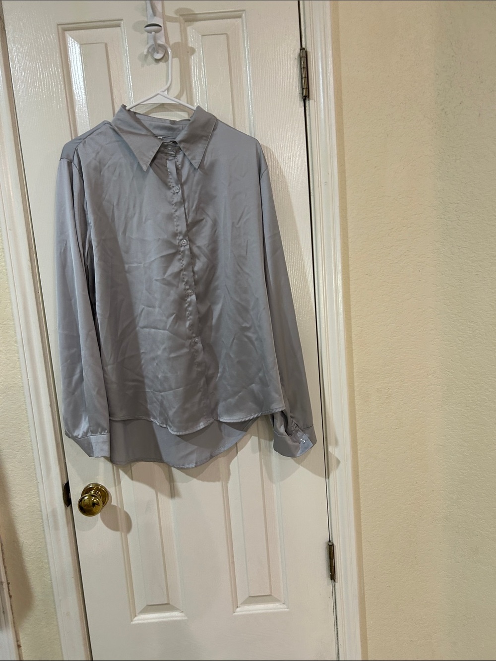 SHEIN Light Gray Button-Front Women's Dress Shirt